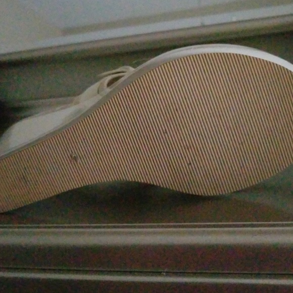 Shoes - Picture 7 of 7